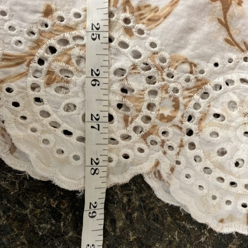 3/$15 ❤️ Ruby Rd. Eyelet trim floral shirt 2x - Picture 8 of 9